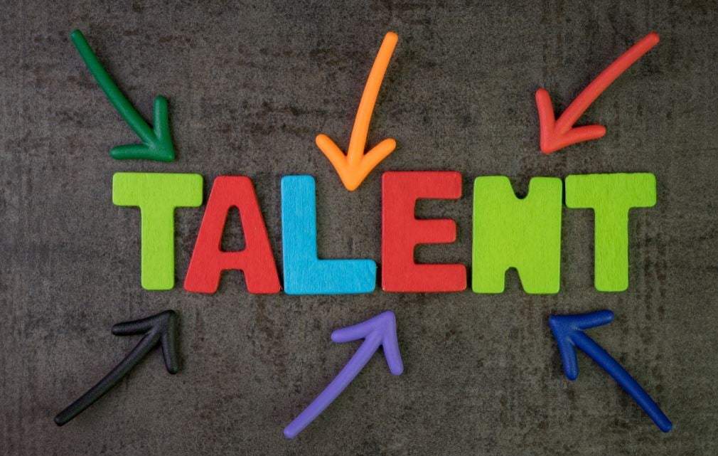 استعدادیابی چیست؟