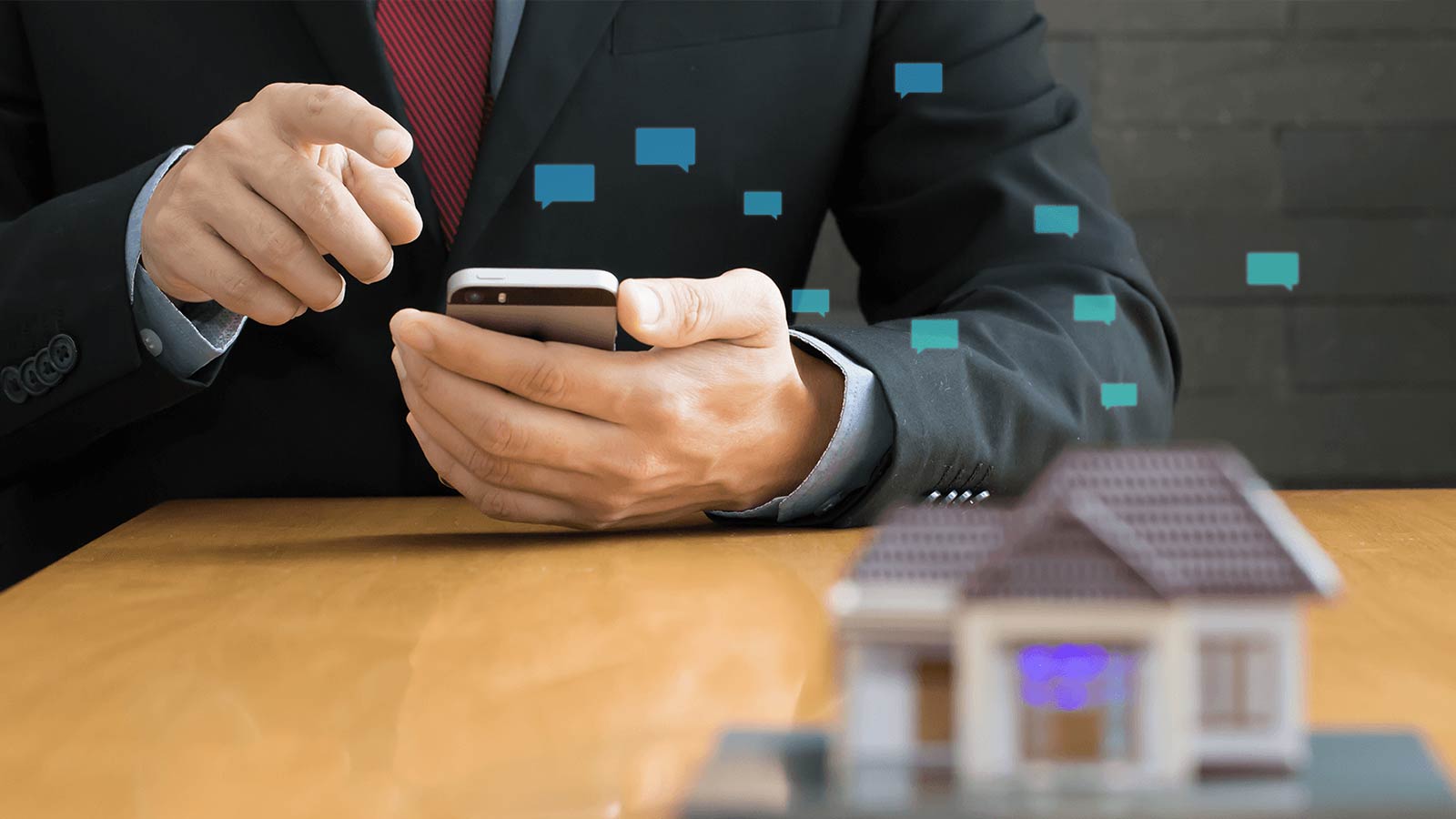 املاک و مستغلات