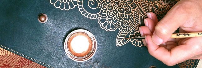 نقاشی روی چرم