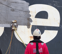 ربات تمیز کننده هوشمند