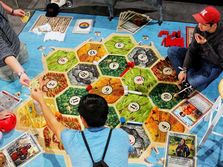 آموزش قوانین سازمانی با بازی